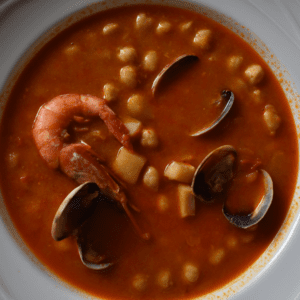guiso de garbanzos y marisco